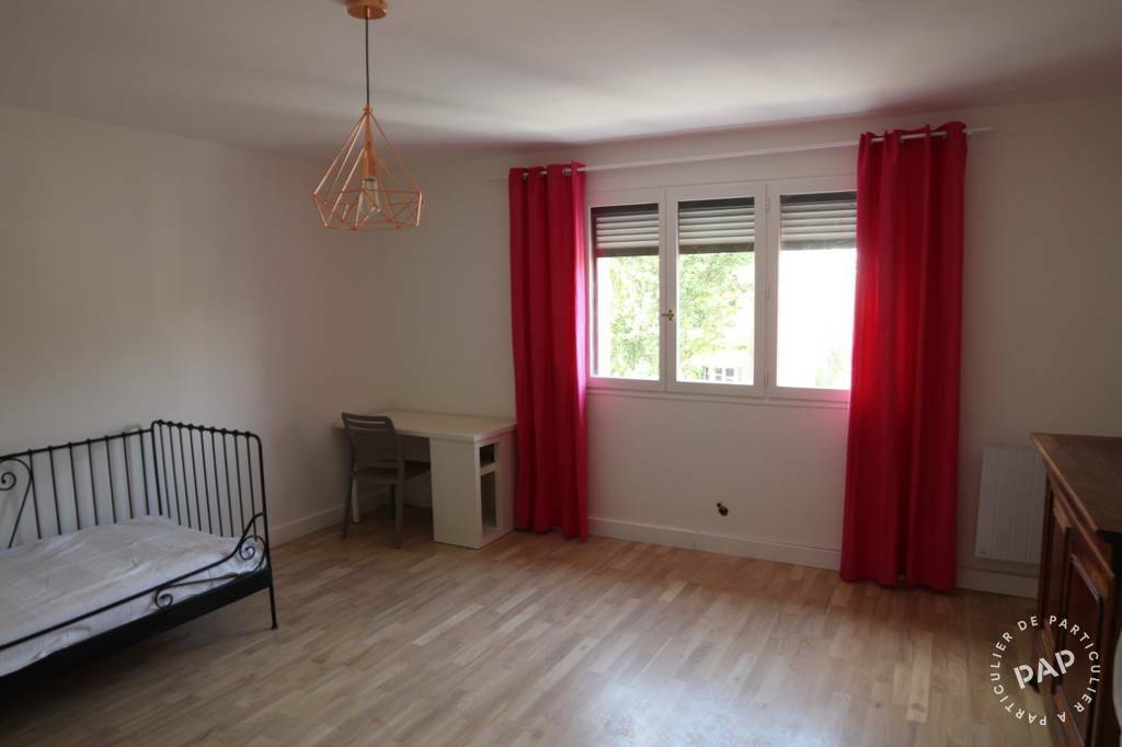 Chambre Avenue Frédéric et Irène Joliot-Curie à Nanterre
