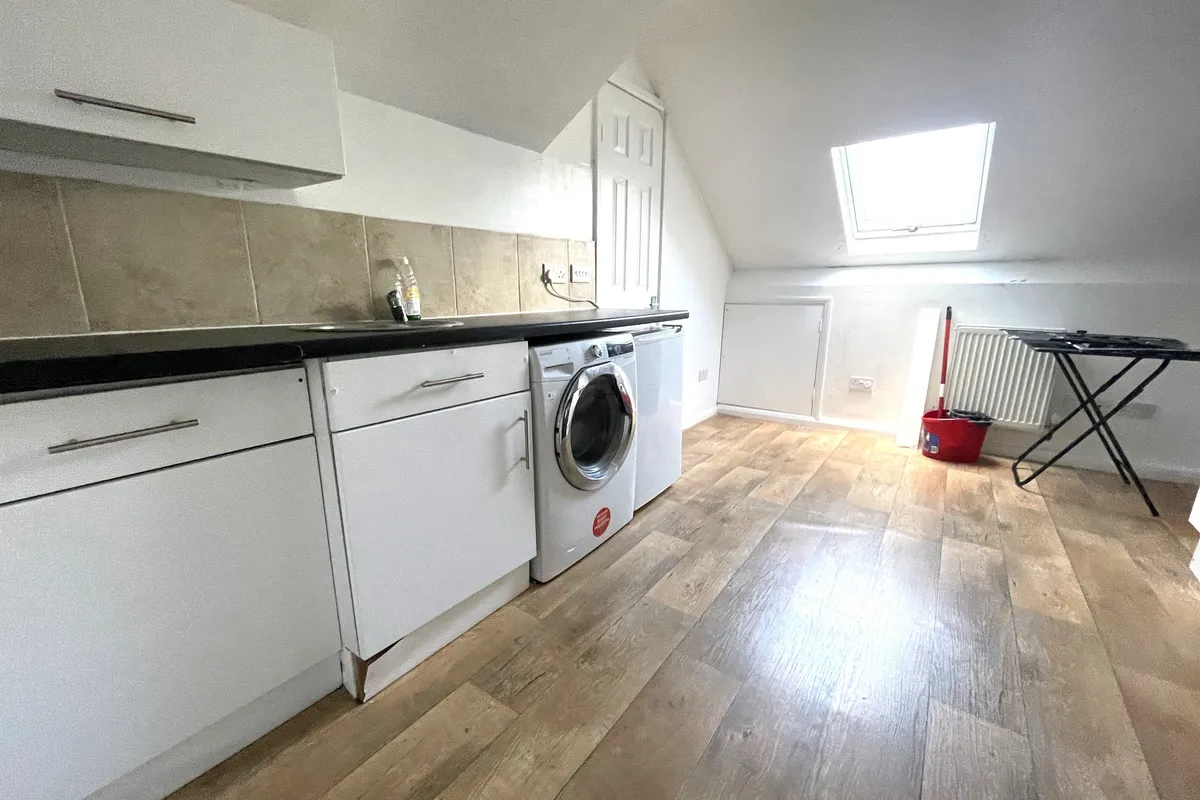 Flat Watling Street in Hertsmere