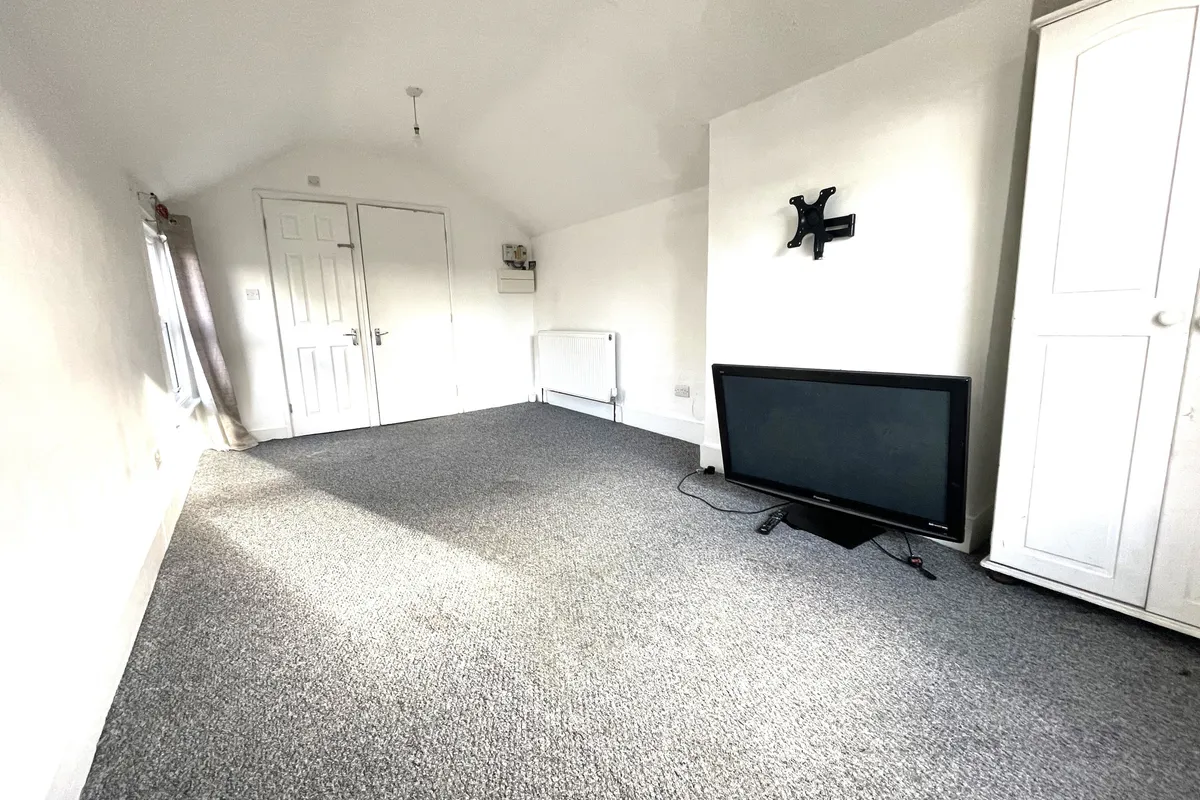Flat Watling Street in Hertsmere