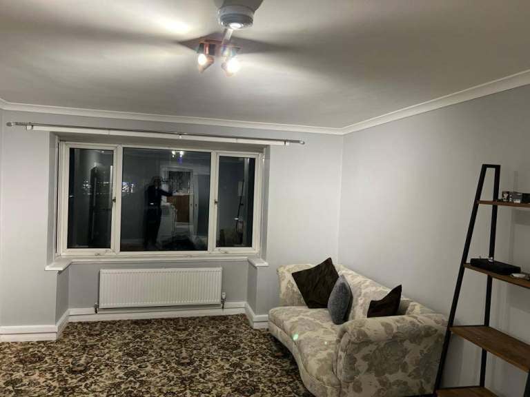 Flat Bedfont Lane in Greater London
