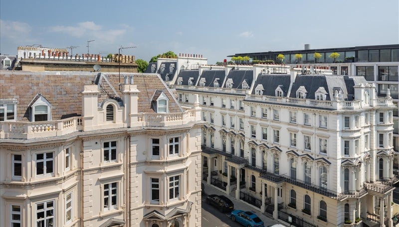 Flat Prince of Wales Terrace in Greater London