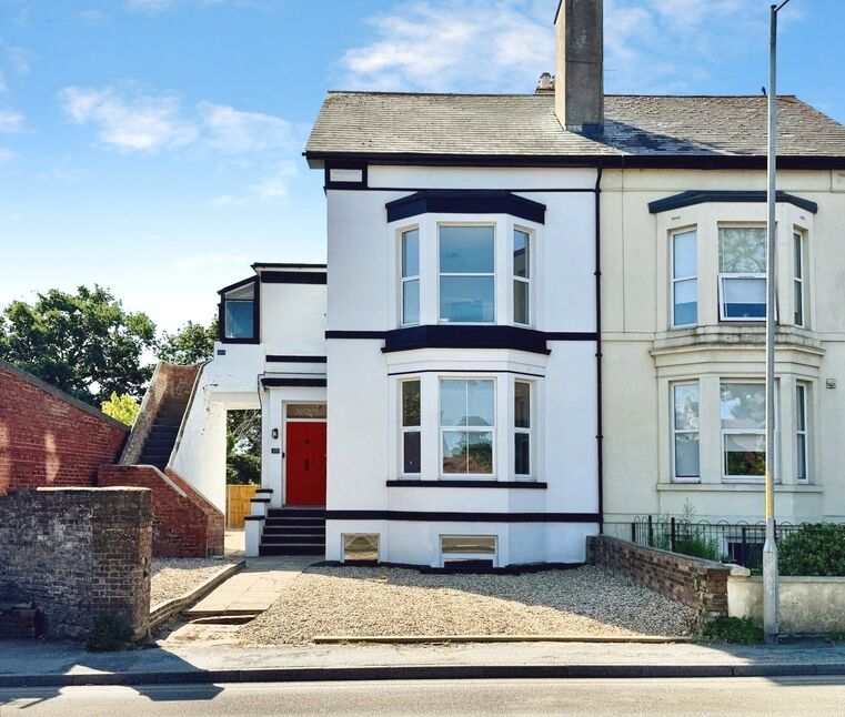 House London Road in Deal