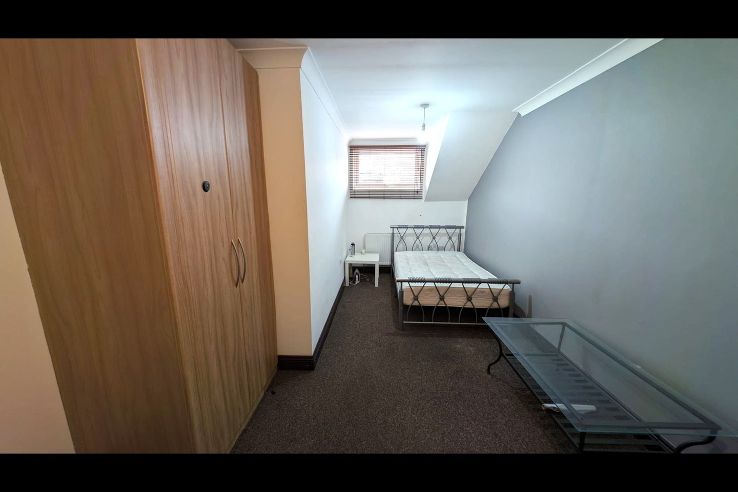 Room Lyon Street in Southampton