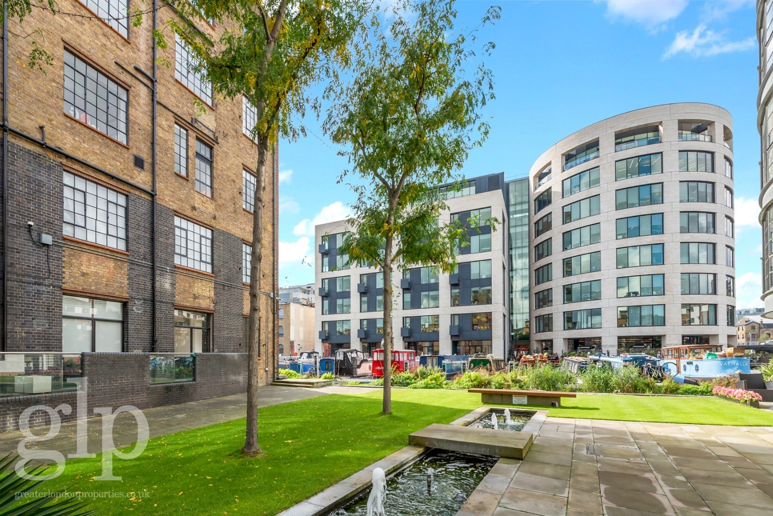 Flat New Wharf Road in Greater London
