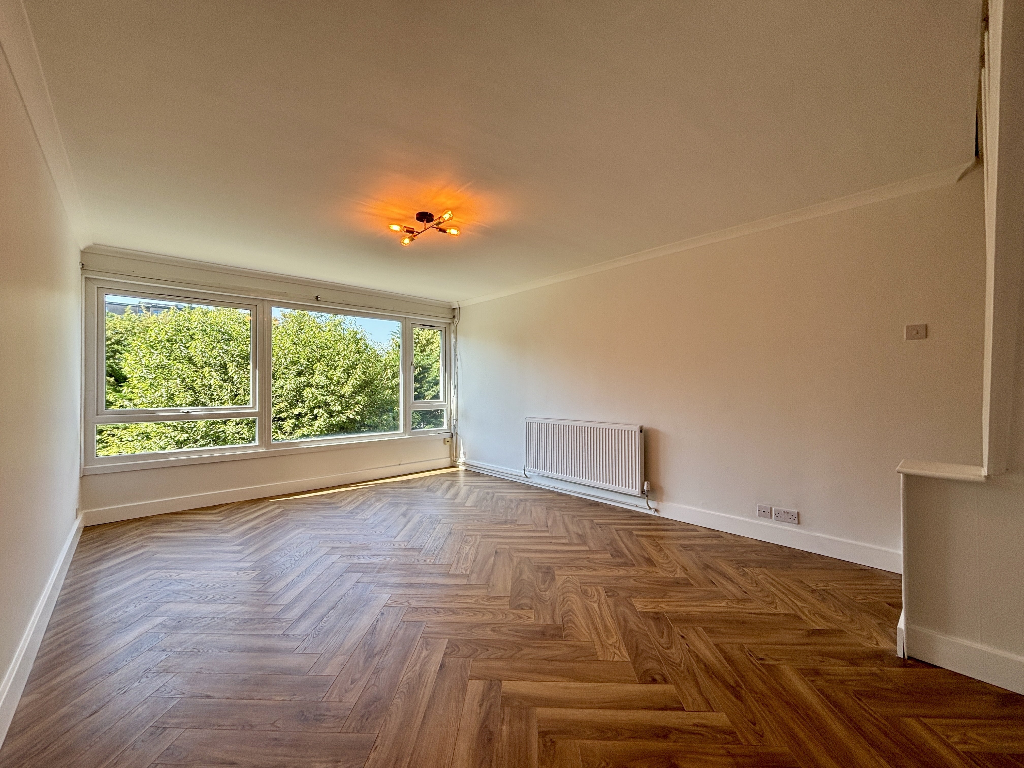 Flat The Avenue in Greater London