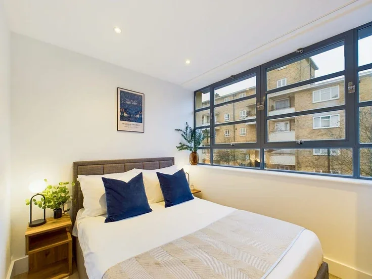 Flat Frampton Street in City of Westminster