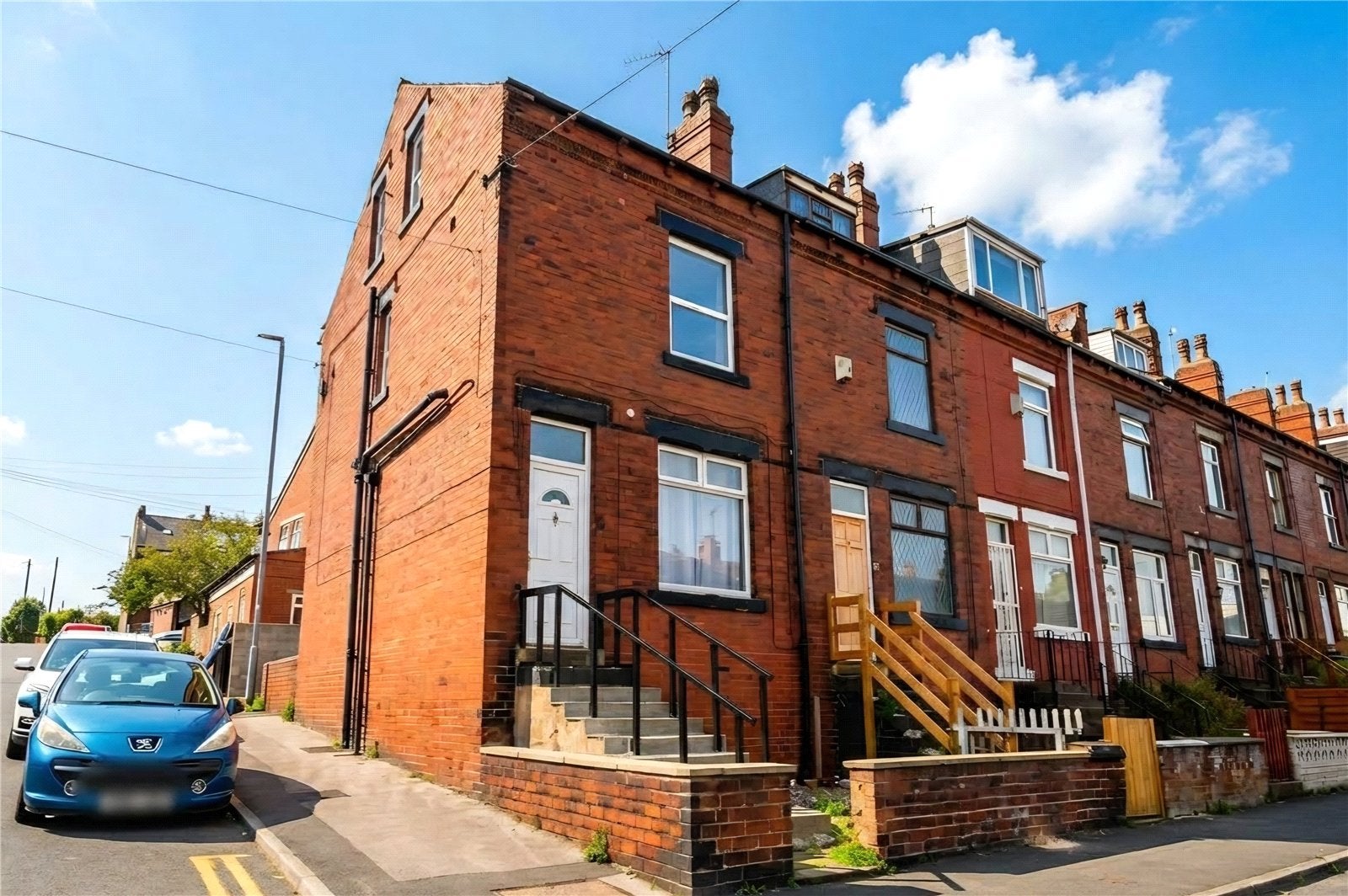 House Aston Mount in Leeds