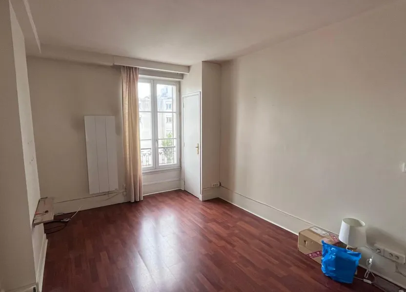 Flat Rue de Lagny in Saint-Mandé