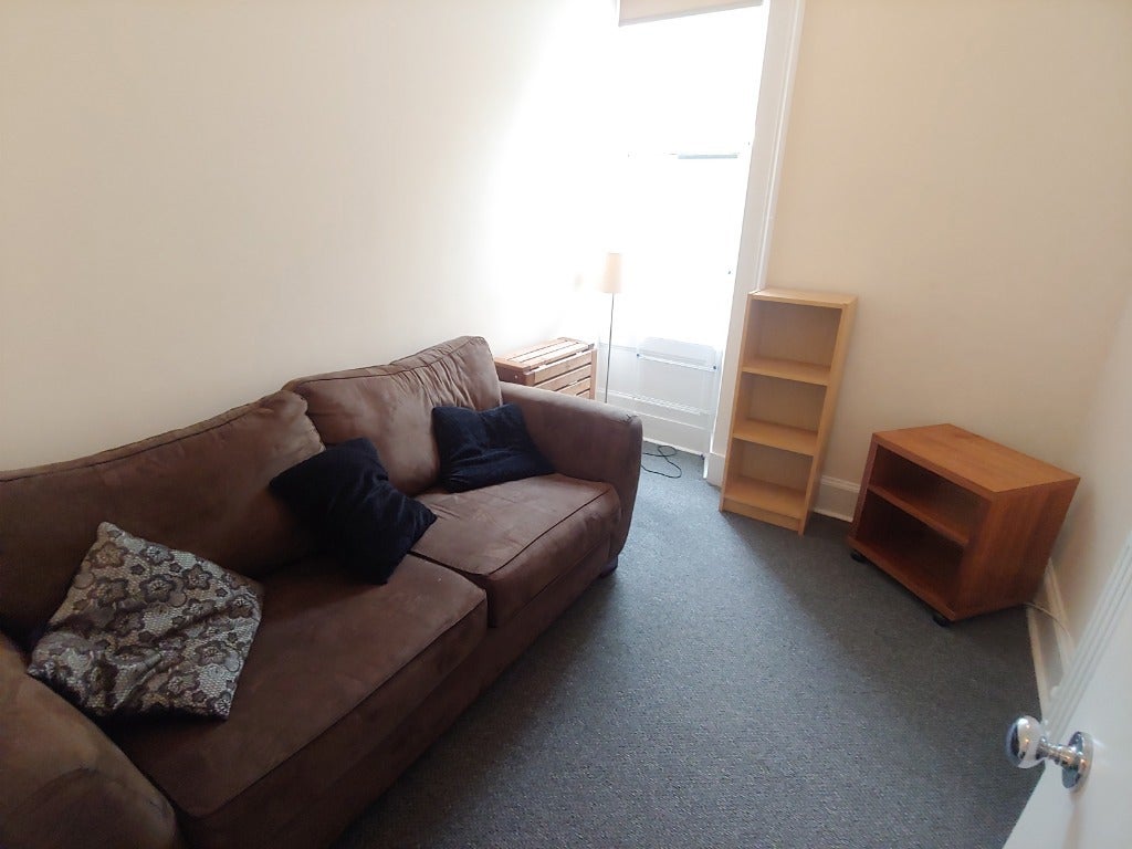 Flat Tarvit Street in City of Edinburgh