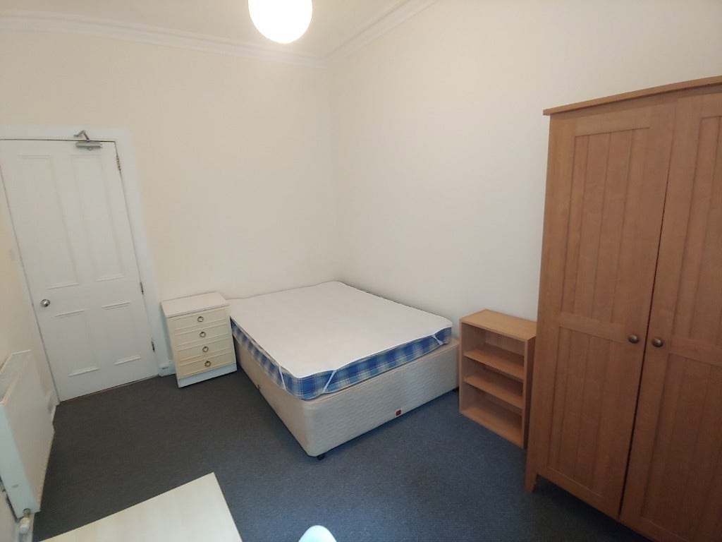 Flat Tarvit Street in City of Edinburgh