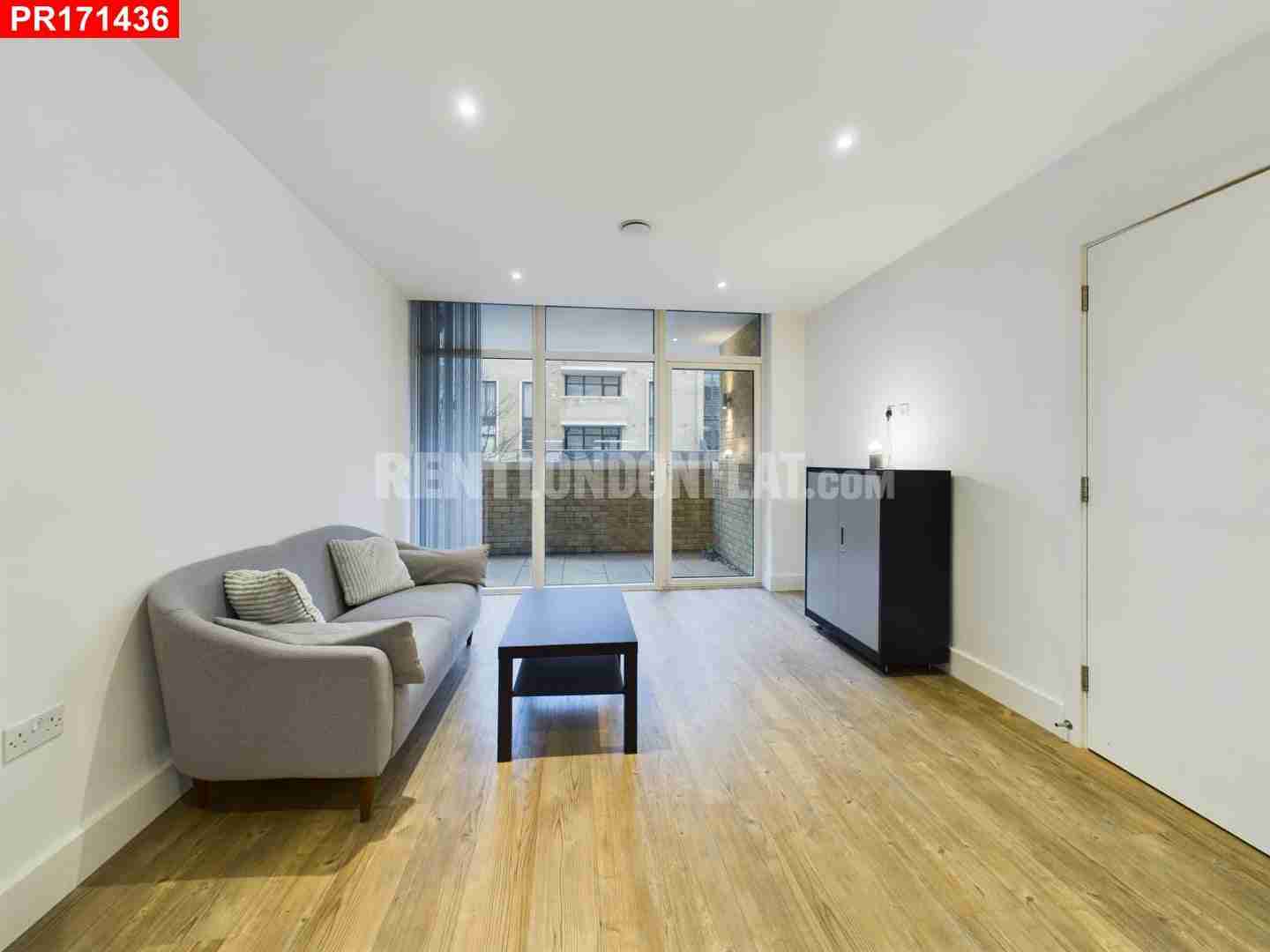 Flat London Road in Greater London
