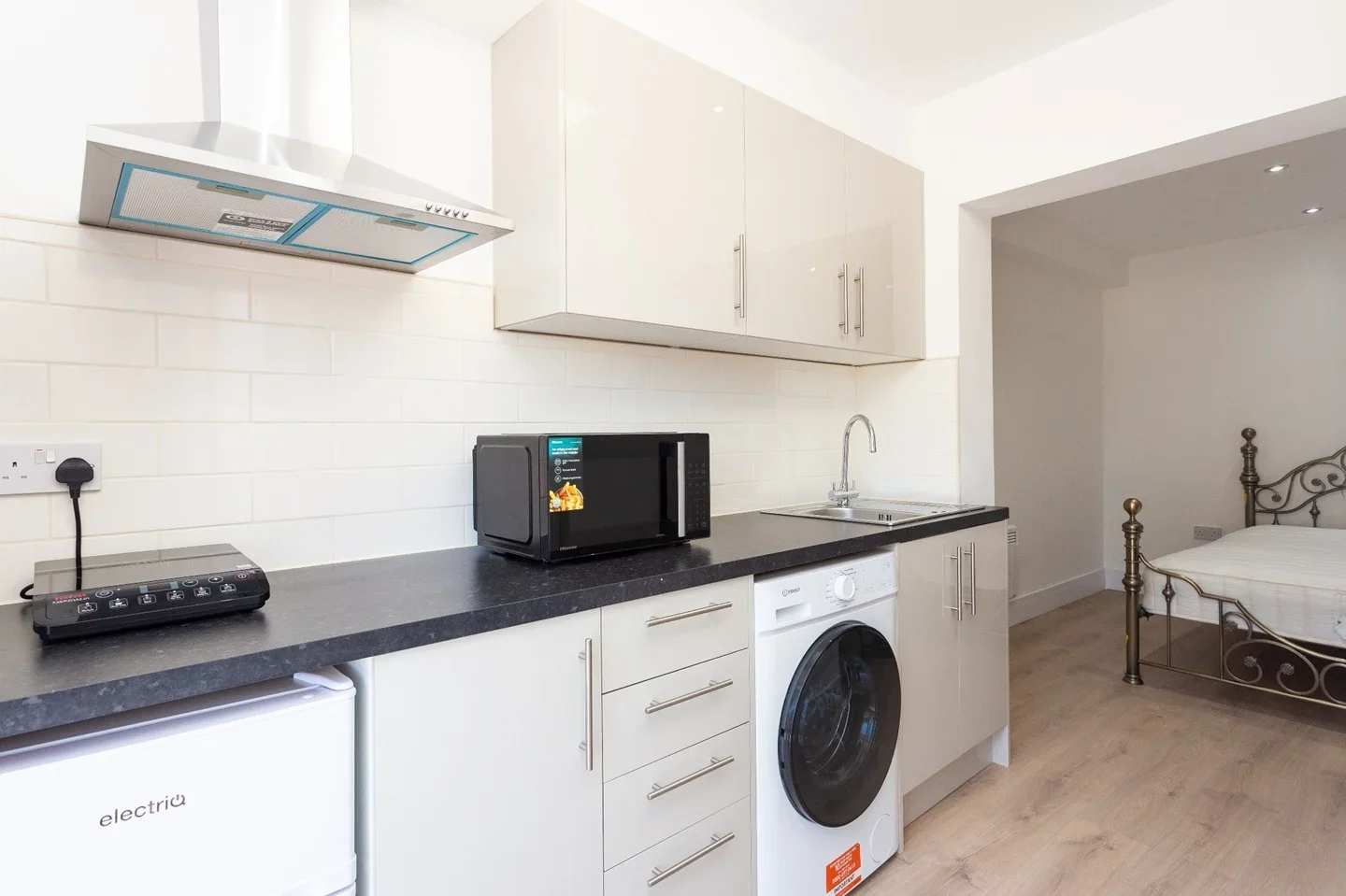 Flat Kings Road in Greater London