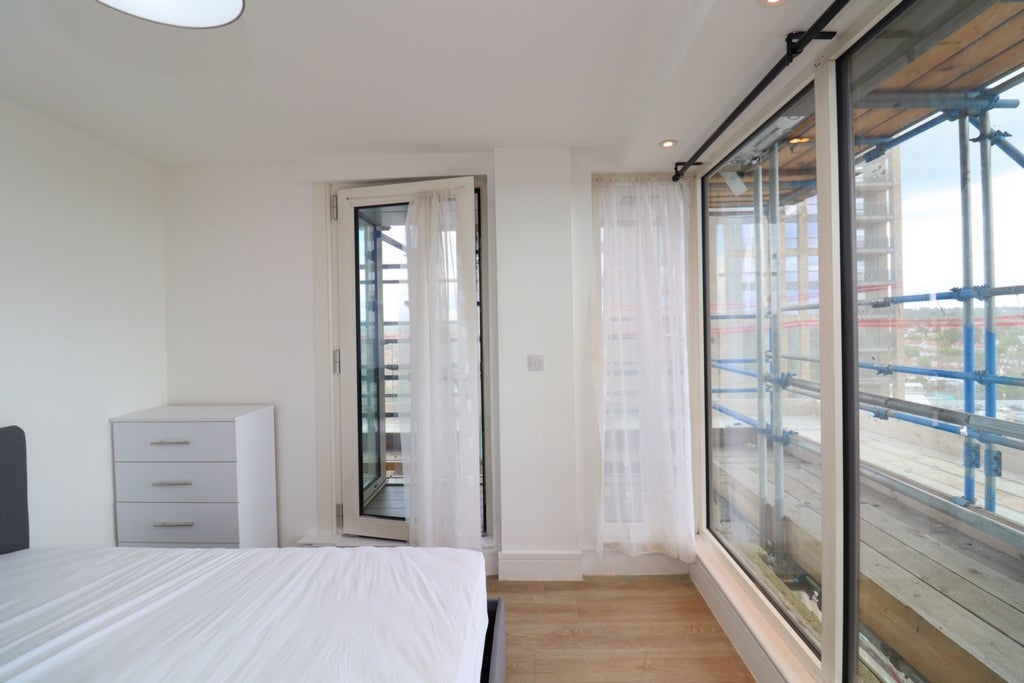 Room Globe Road in Greater London
