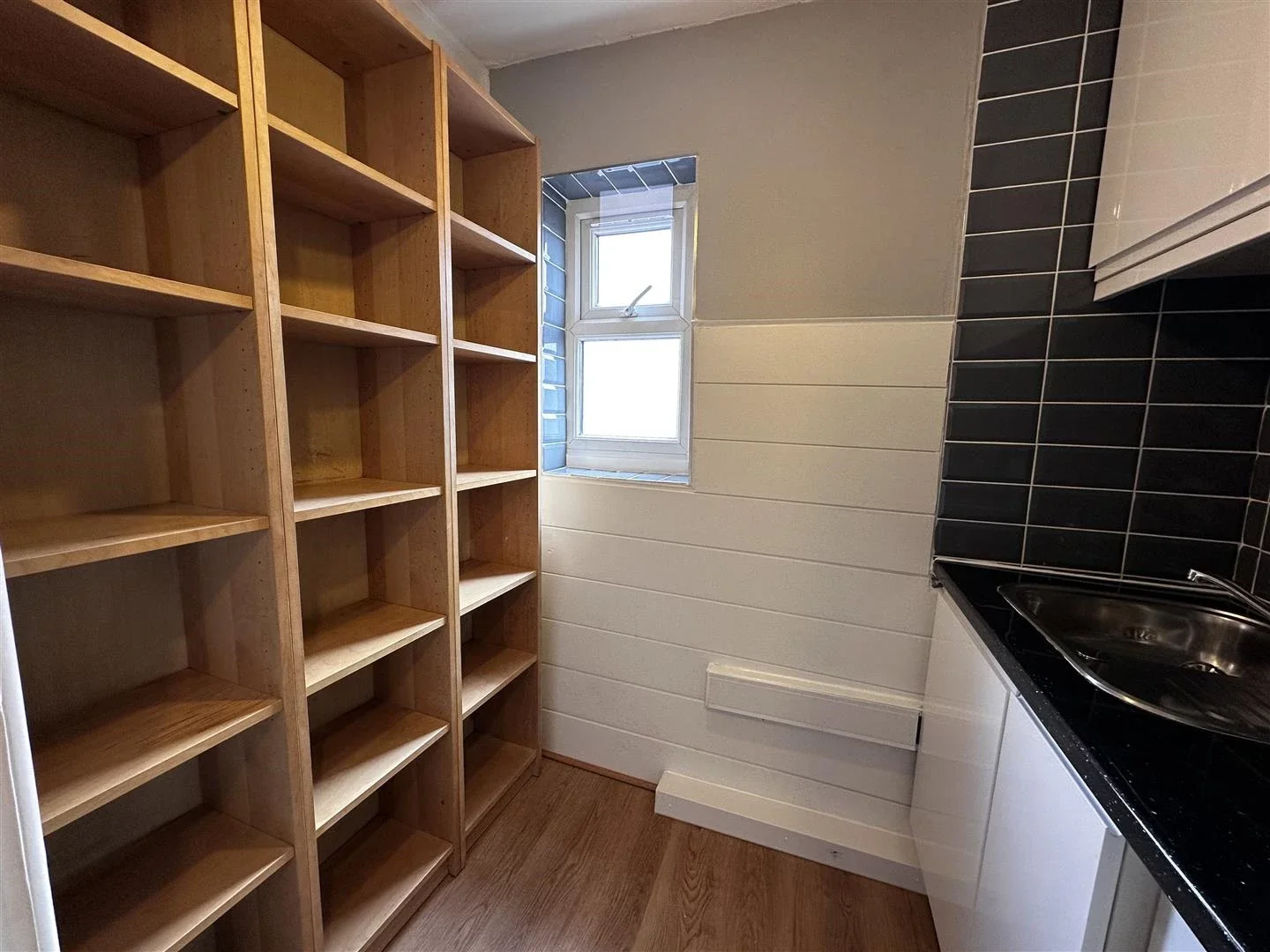 Room St Albans Crescent in Greater London