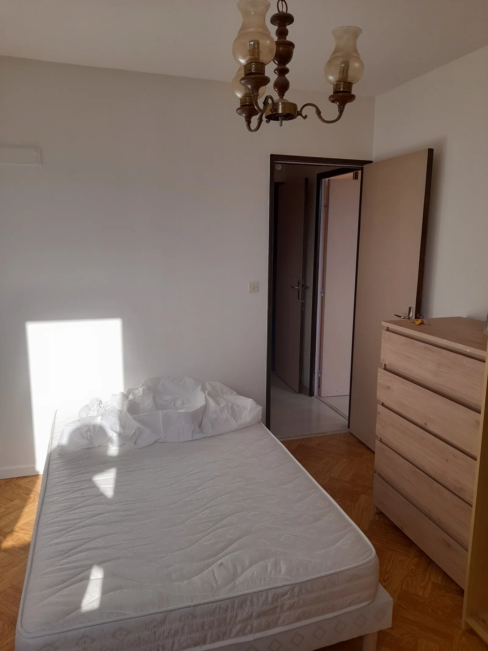 Room Rue de Cure Bourse in Grenoble