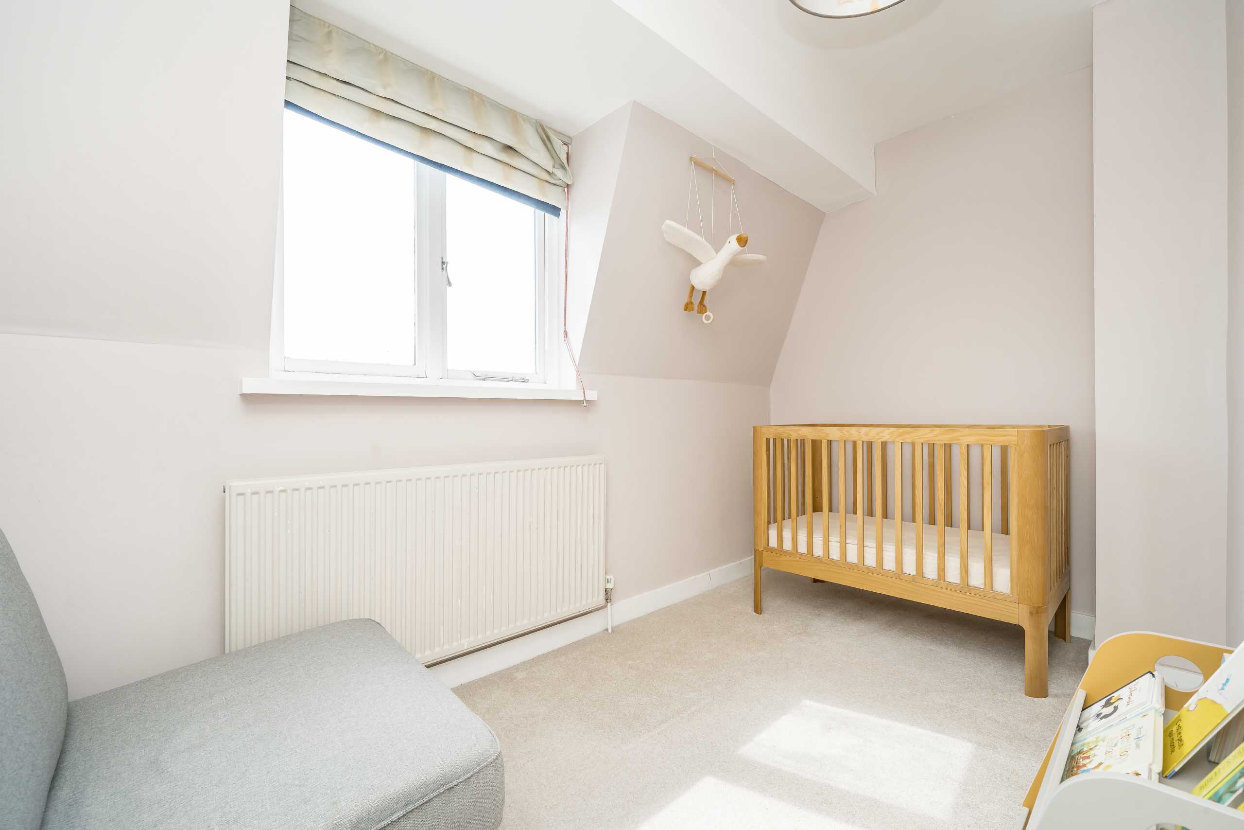 Flat Netherwood Road in Greater London