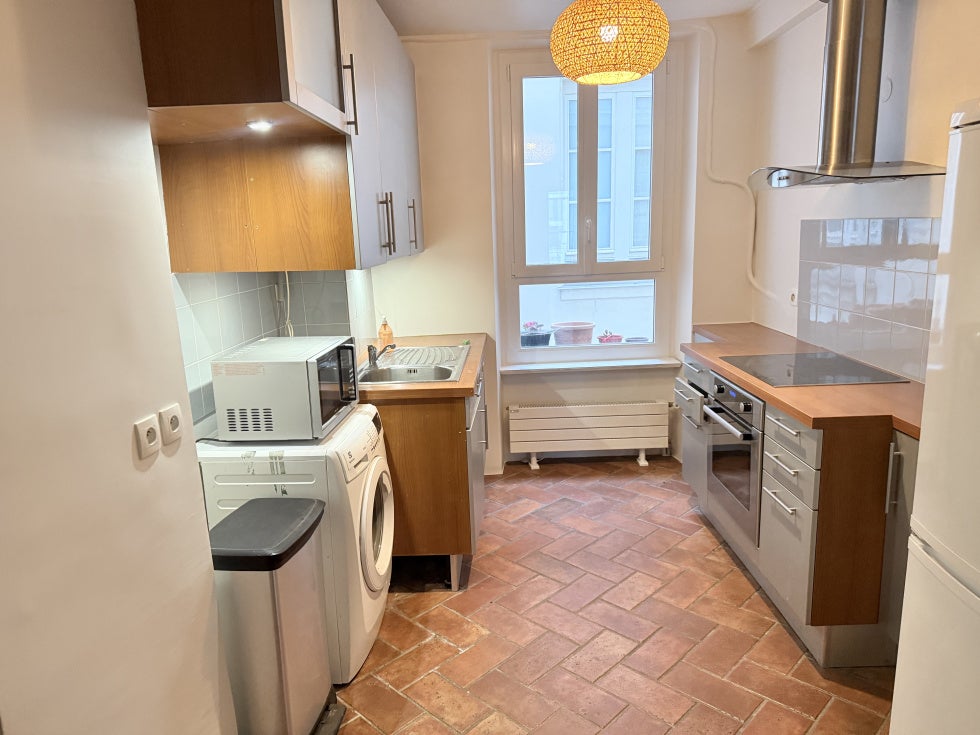 Flat Rue Saint-Marc in Paris
