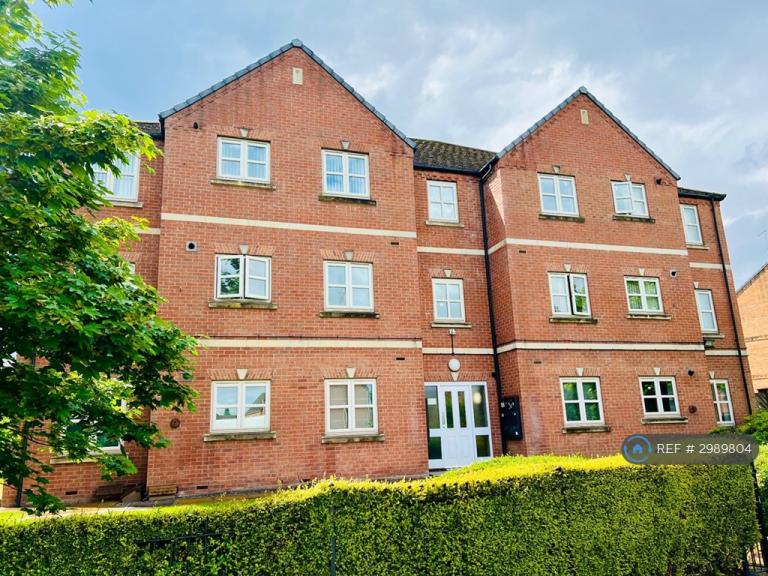 Flat West Green Avenue in Cudworth