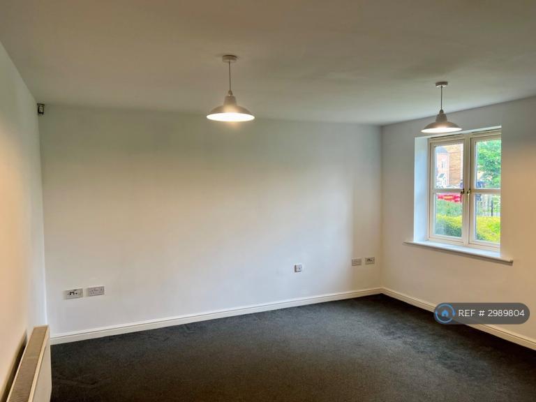Flat West Green Avenue in Cudworth