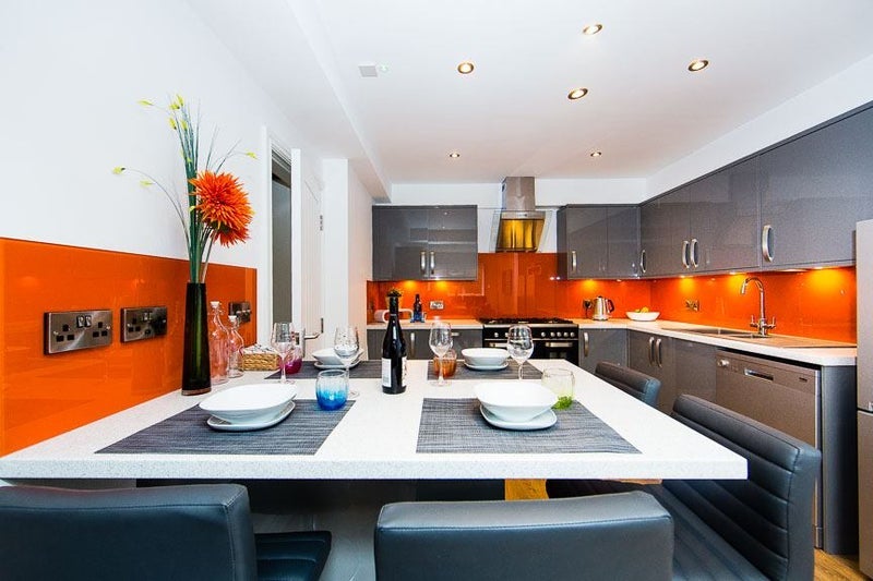 Room Brownberrie Avenue in Leeds