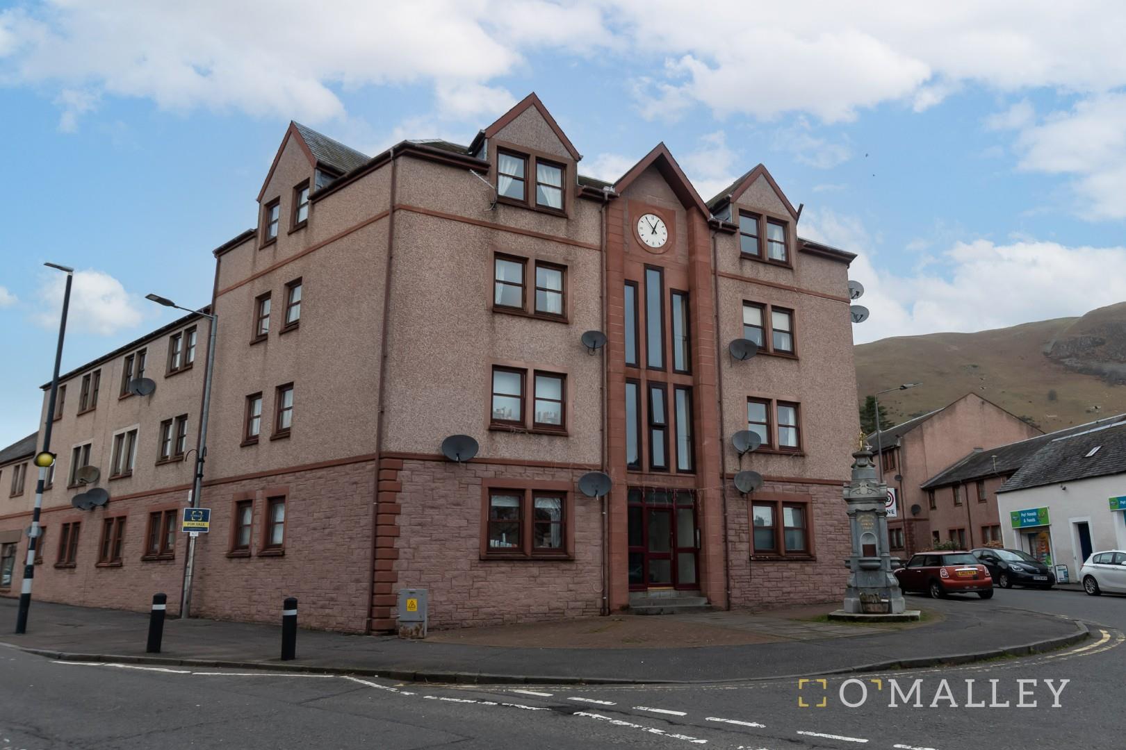 Flat Curran Court in Tillicoultry
