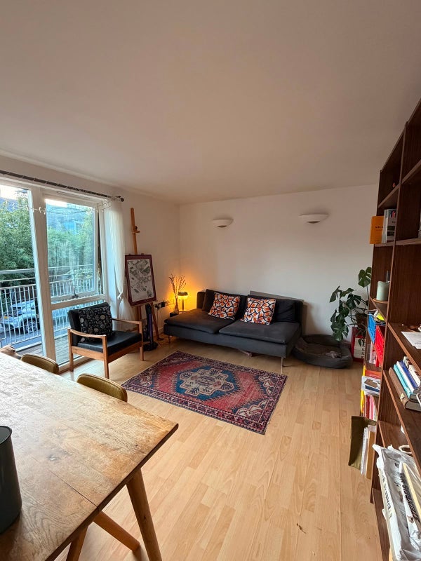 Room Wellington Square in Greater London