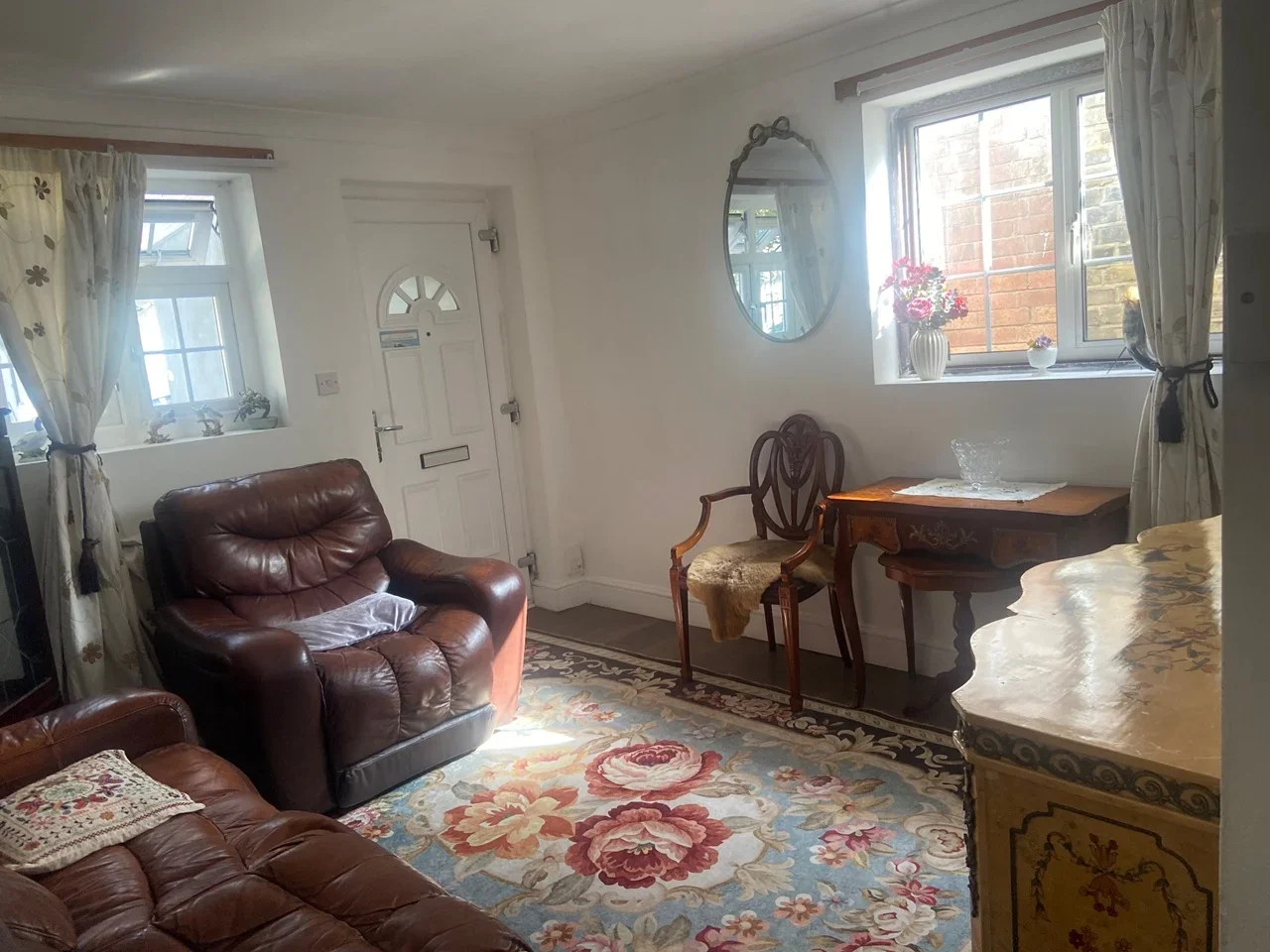 Room Arragon Road in Greater London