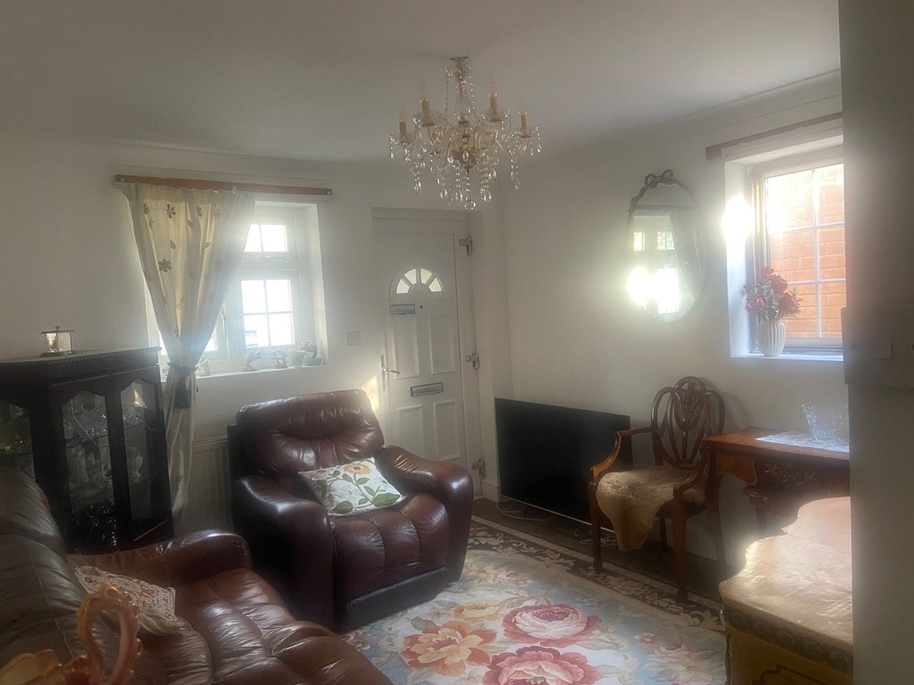 Room Arragon Road in Greater London