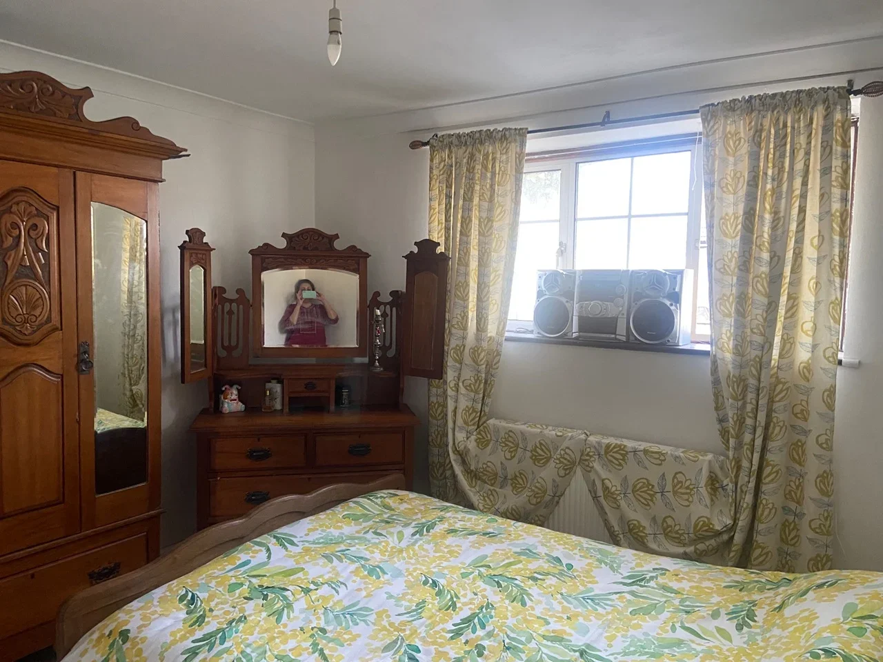 Room Arragon Road in Greater London