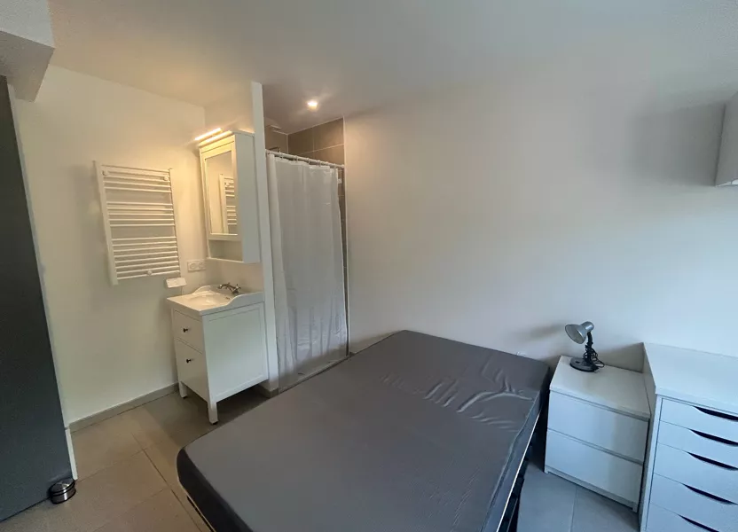 Chambre Passage Supérieur du Haut-Lévêque à Pessac