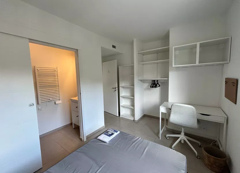 Chambre Passage Supérieur du Haut-Lévêque à Pessac