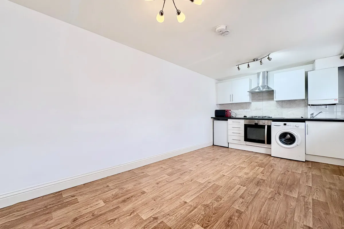 Flat Maidenhead Street in East Hertfordshire
