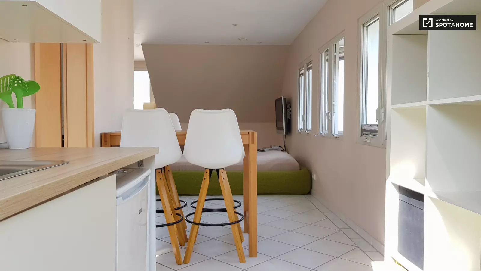 Wohnung Wehrmathen in Schönefeld