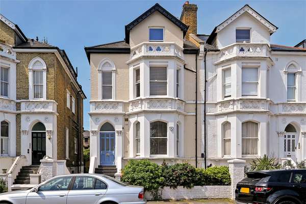 Flat Marlborough Road in Greater London
