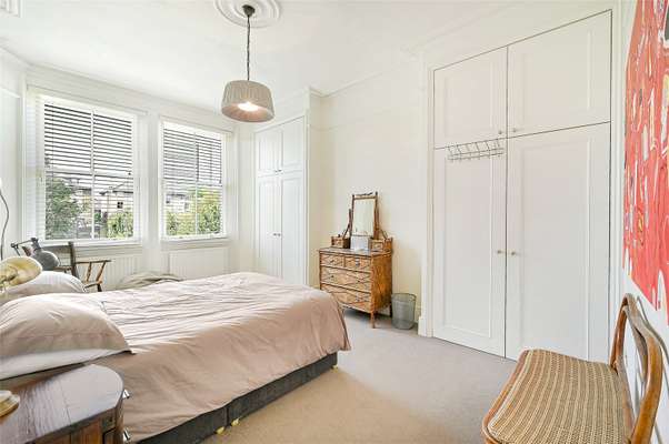 Flat Marlborough Road in Greater London