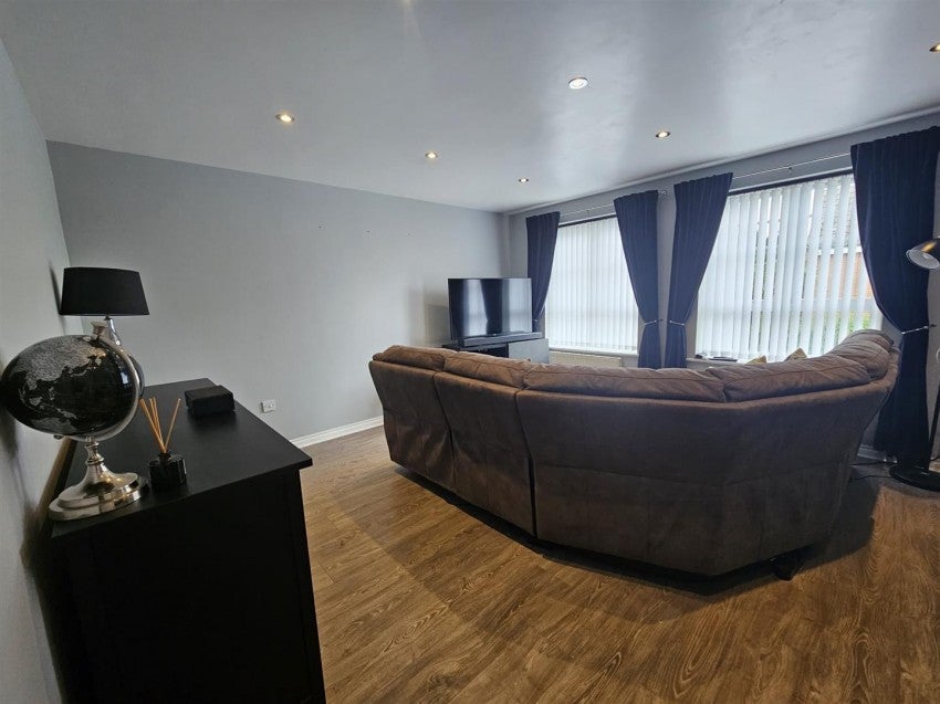 Flat Yale Road in Willenhall