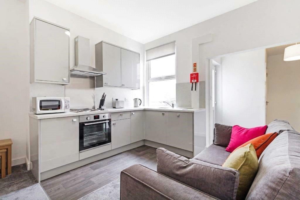 Flat Herbert Street in Greater London