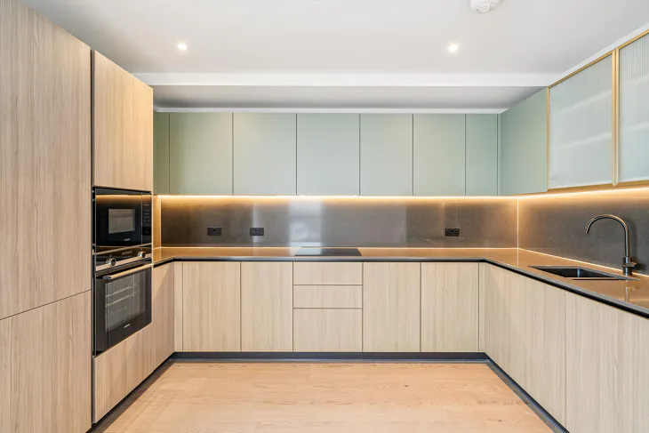 Flat William Morris Way in Greater London