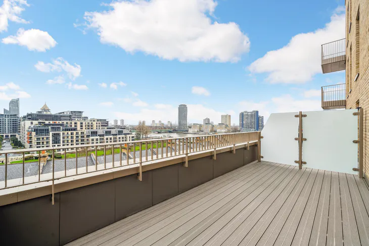 Flat William Morris Way in Greater London