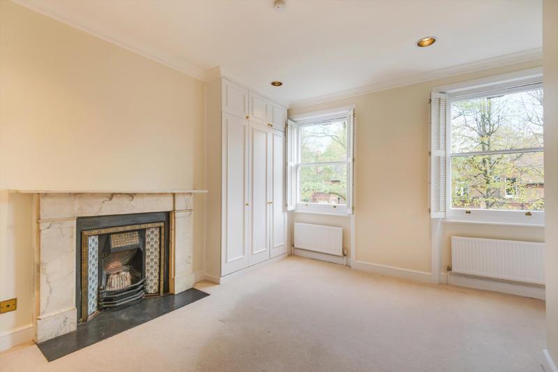 Flat Netherhall Gardens in Greater London