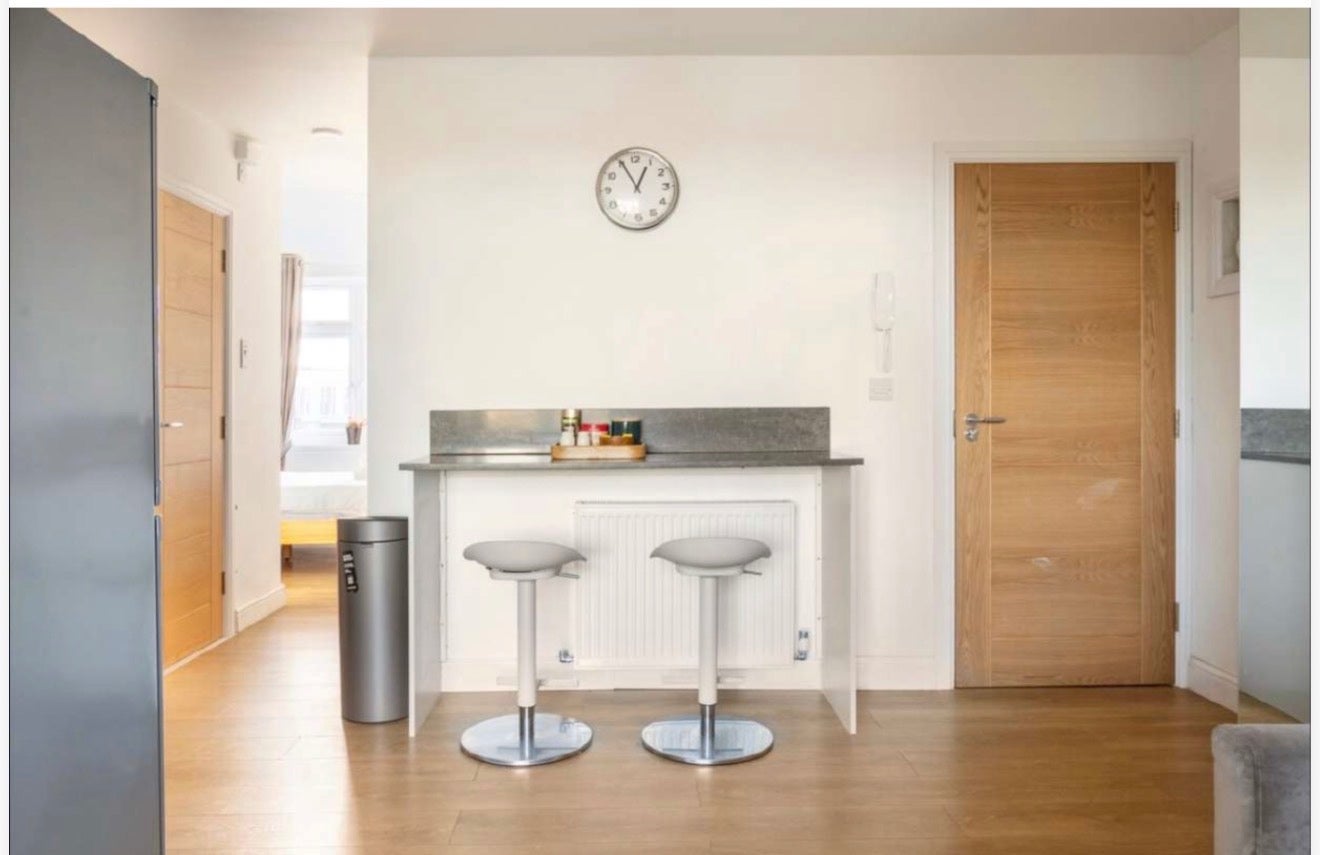 Flat Wanstead Lane in Greater London