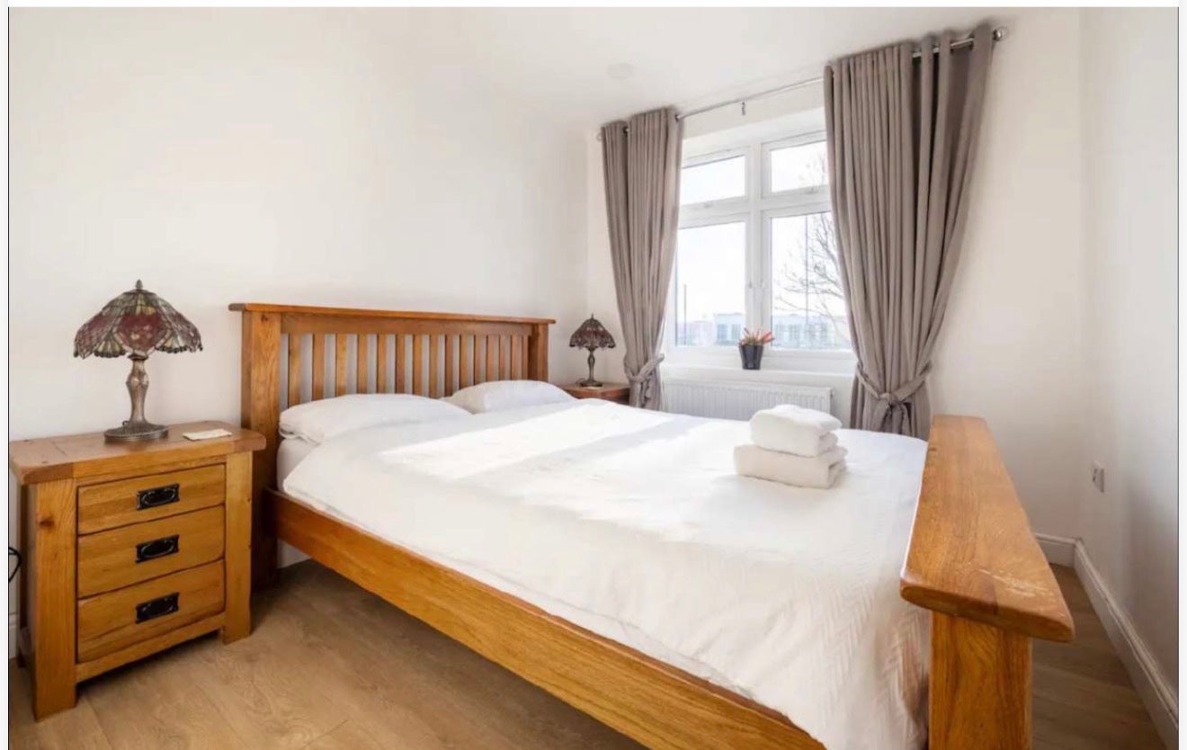 Flat Wanstead Lane in Greater London