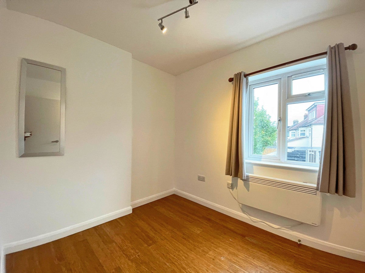 Flat Croydon Road in Greater London