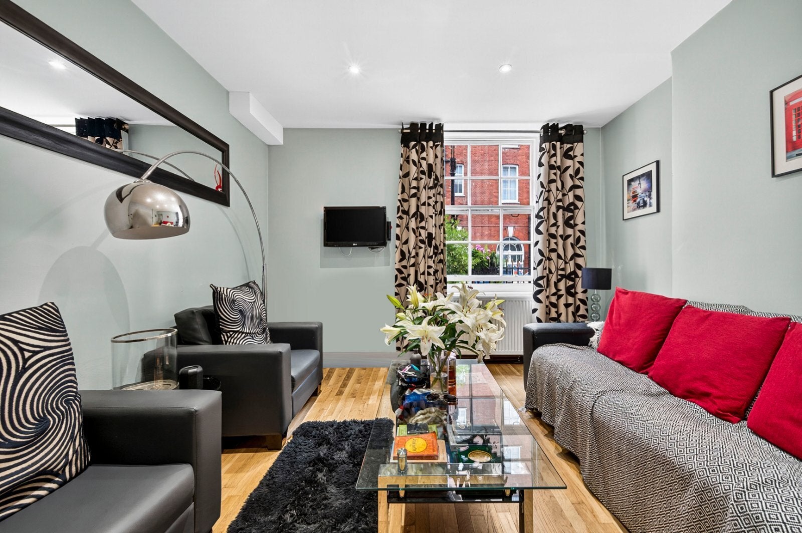Flat Tavistock Street in City of Westminster