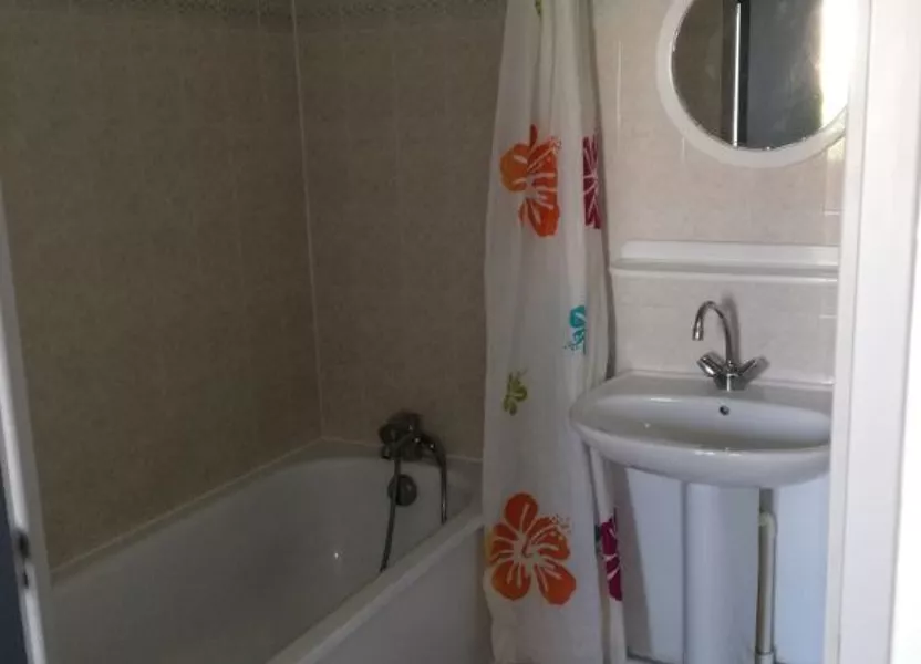Appartement Rue du Félibre Roumieux à Nîmes