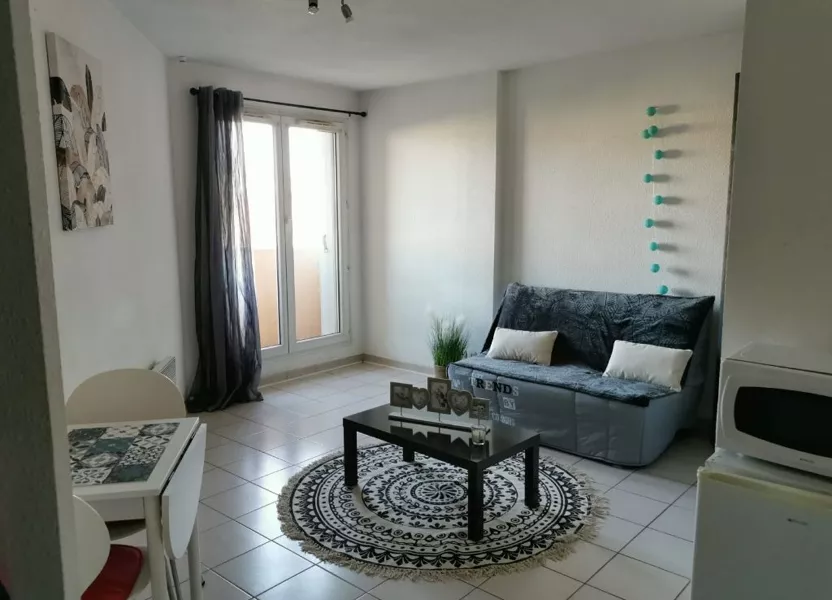 Appartement Rue du Félibre Roumieux à Nîmes