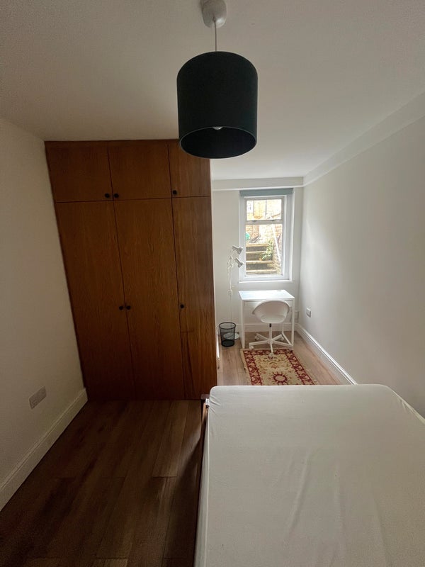 Room Kyverdale Road in Greater London