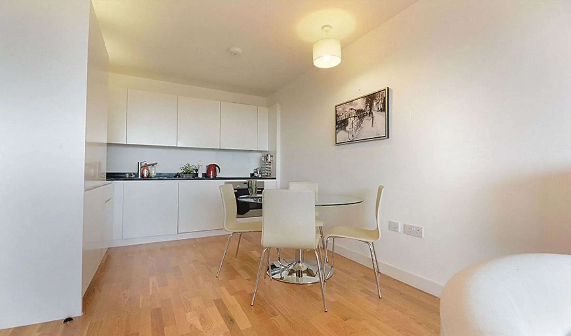Flat Amelia Street in Greater London