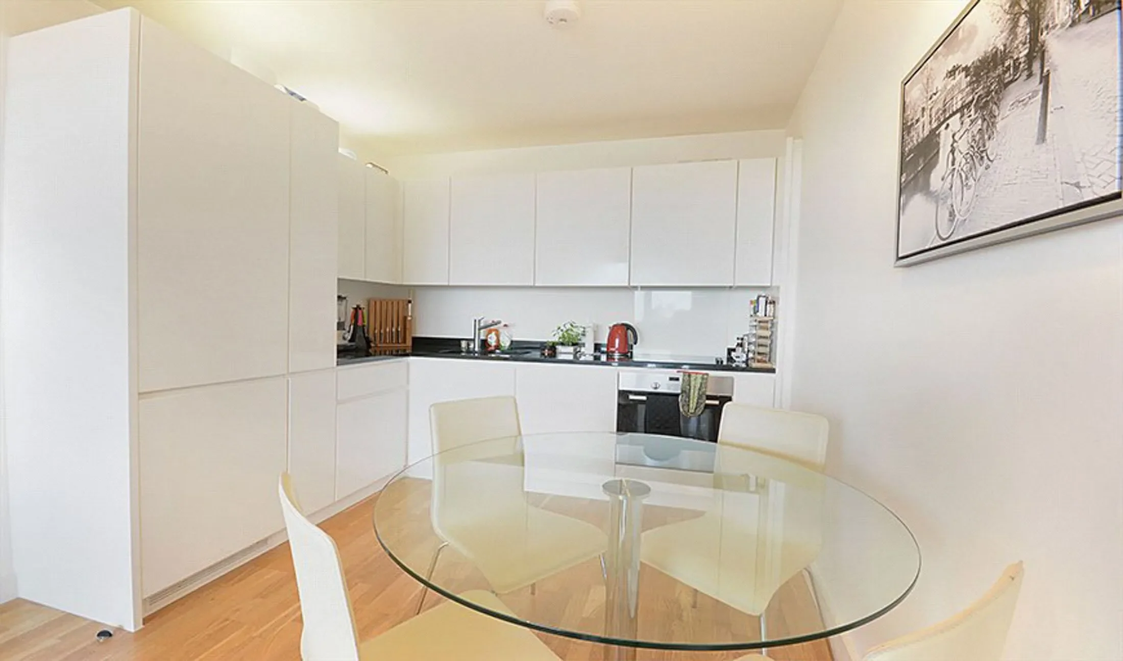Flat Amelia Street in Greater London