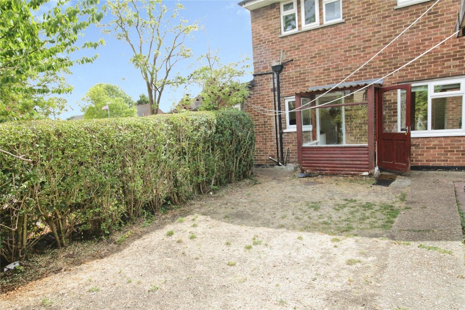 Flat Powell Road in Basildon